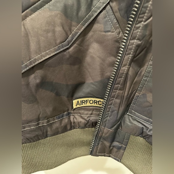 Bomber/Hoodie Jacket - Picture 12 of 15